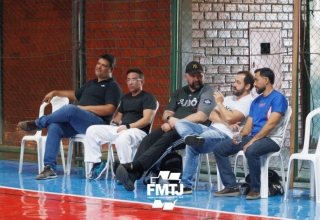 Ginsio no bairro da lixeira  | Robson Bastos 