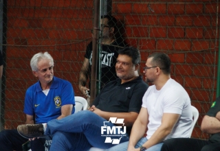 Ginsio no bairro da lixeira  | Robson Bastos 